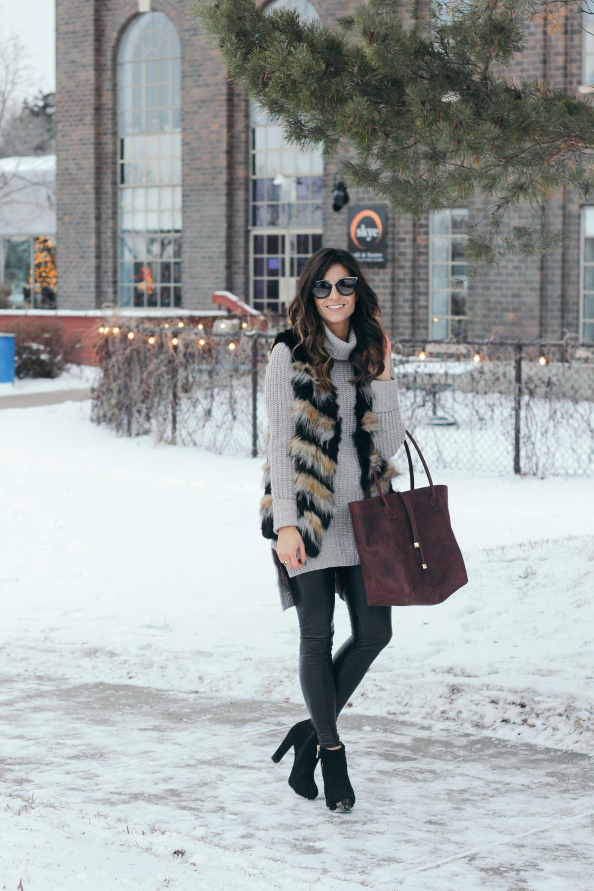 Winter Date Night Outfit - Teach Me Style - A style, beauty and life blog.